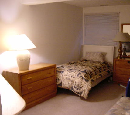 Guest bedroom